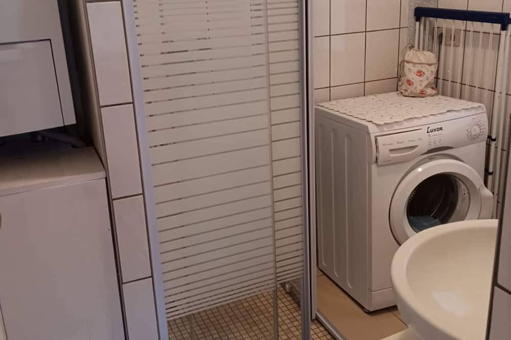 Ganze Wohnung, Wohnung 1 - Gästehaus Alte Schule in Schwarz, Mecklenburgische Seenplatte