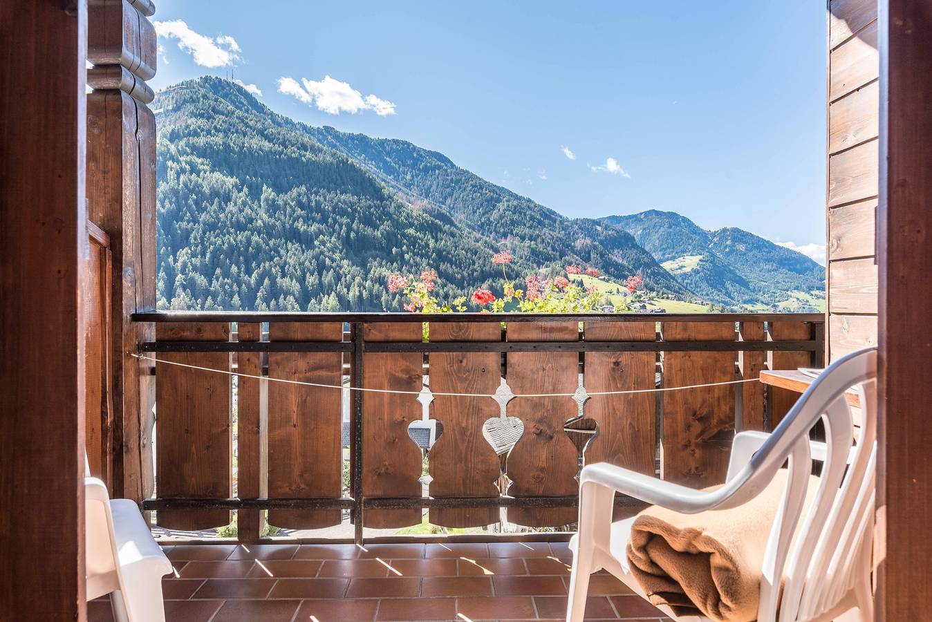 Appartement entier, Appartement 'Prapoz Typ D' avec vue montagne, jardin commun et Wi-Fi in St. Ulrich in Gröden, Dolomiti Superski