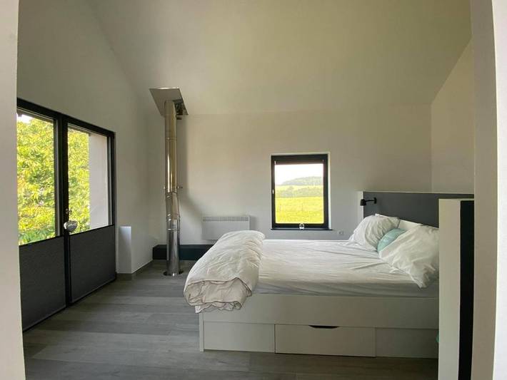 Location de vacances pour 2 personnes, avec terrasse et vue dans Foy-Notre-Dame - 3