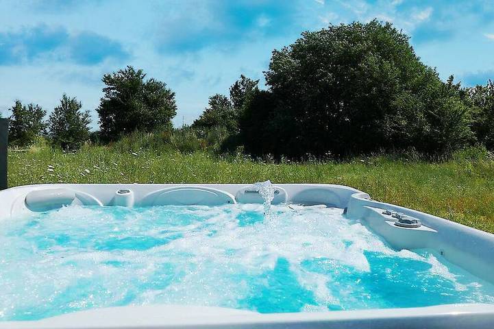 Ferienhaus für 8 Personen, mit Whirlpool und Garten - 1