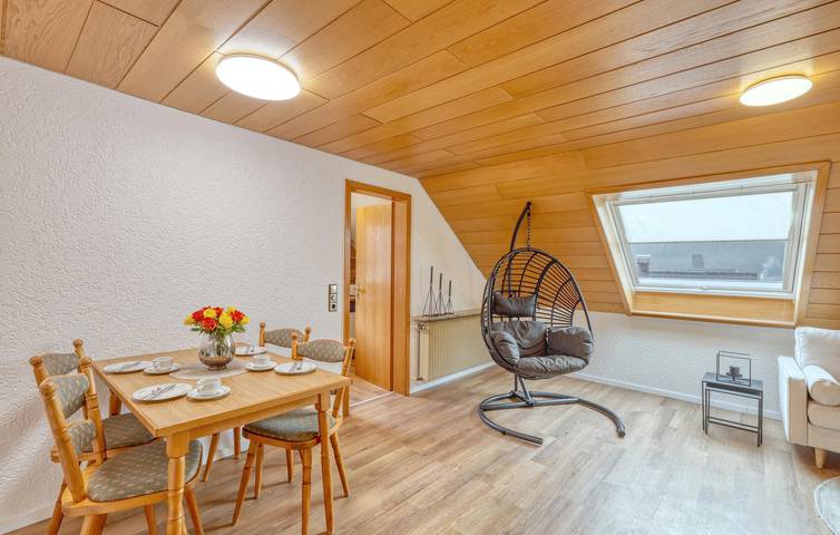 Ferienwohnung für 6 Personen, mit Garten und Terrasse, kinderfreundlich in Bischofsheim an der Rhön - 4