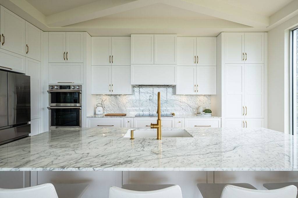 Villa Summit | Movie Theater | Game room | Views | Hot Tub & Sauna | Tremblant Living in La Conception, Québec