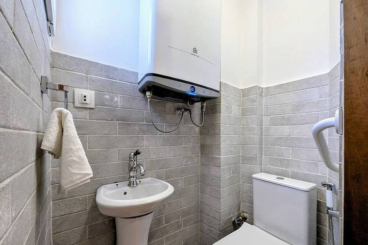 Appartement entier, Chic apart with parking, balcony and great view in La Palud-sur-Verdon, Gorges du Verdon