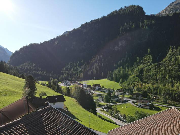 Hütte für 2 Personen, mit Terrasse und Garten im Pitztal - 4