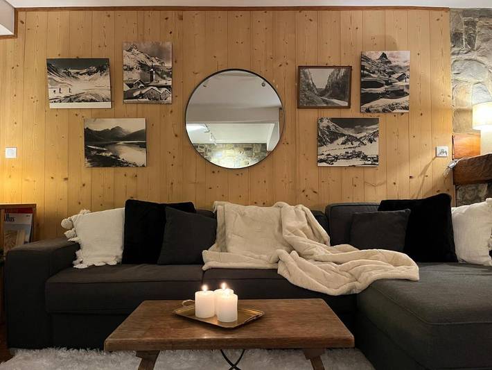 Gîte pour 7 personnes, avec bassin pour enfant ainsi que terrasse et vue dans Office De Tourisme De Tignes Le Lac - 2