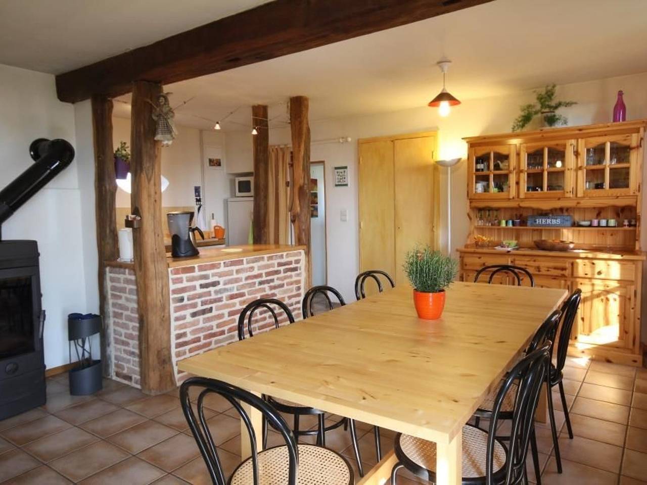 Renoviertes Haus, Haustiere erlaubt, in der Nähe von Angelteichen und Wassersport in La Nocle-Maulaix, Nièvre