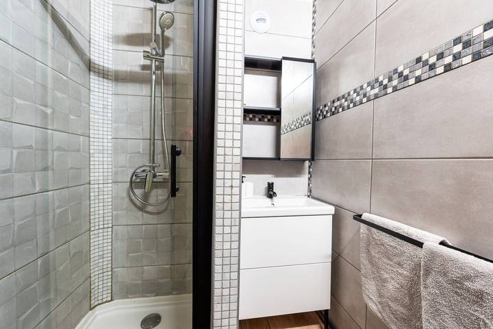 Ganze Wohnung, Ferienwohnung für 5 Personen mit Balkon in Le Corbier, Villarembert