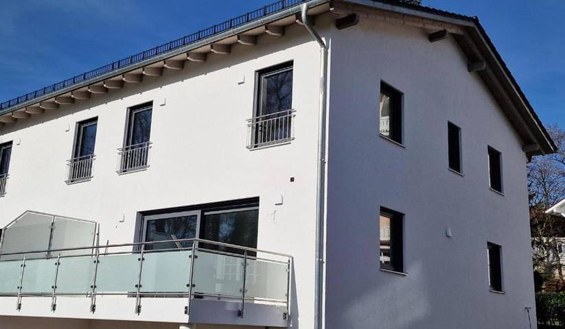 Ferienwohnung für 8 Personen, mit Balkon und Terrasse sowie Garten und Ausblick in Pöcking - 3