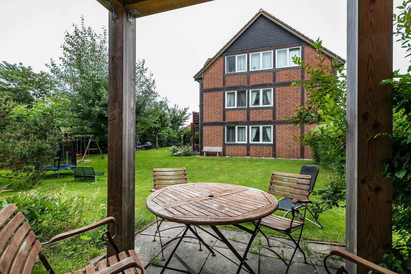 Entire apartment, Apartment 'Atlanta 207' with Private Terrace, Private Garden and Wi-Fi in Pellworm, North Sea of Schleswig-Holstein
