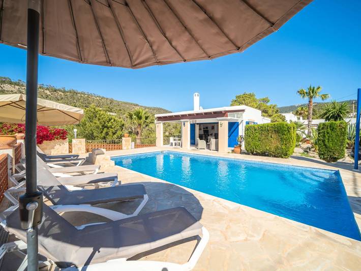 Villa für 6 Personen, mit Terrasse und Garten sowie Pool auf Ibiza
