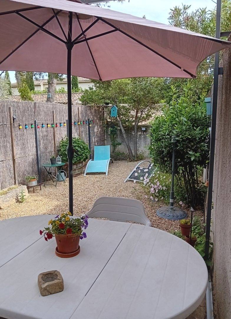 Petite maison à 10 min à pied du village, parking, Wifi, clim. in Saint-Rémy-de-Provence, Région d'Arles