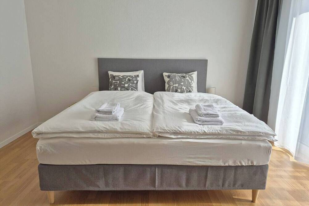 Apartamento entero, Apartment for 7, close to Zürich and Luzern, free private parking in Wohlen, Aargau-Basel