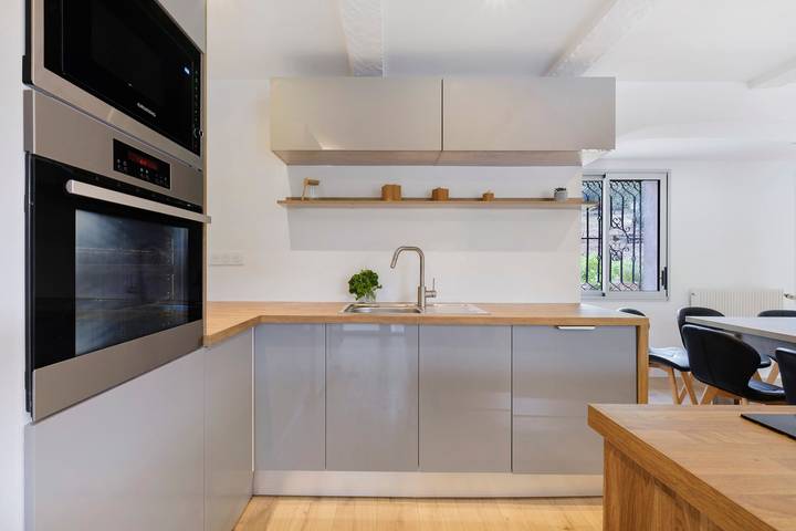 Maison familiale près de Nice & Monaco avec terrasse partagée, jardin privé et Wi-Fi in Drap, Côte méditerranéenne (France)