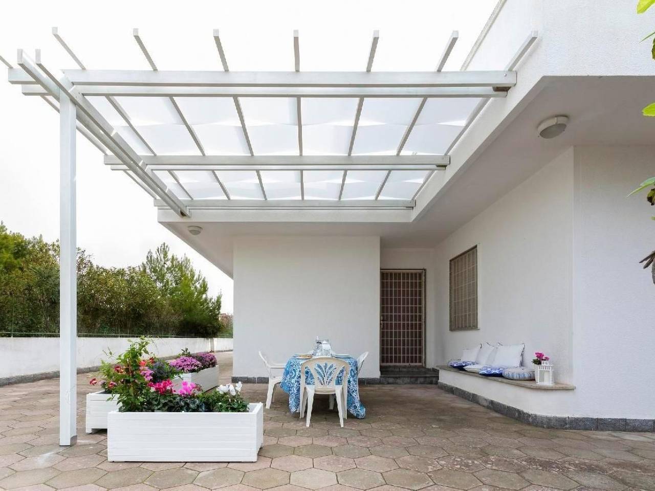 Appartamento intero, Wohnung in Capilungo mit Grill, Terrasse und Garten in Alliste, Golfo di Taranto