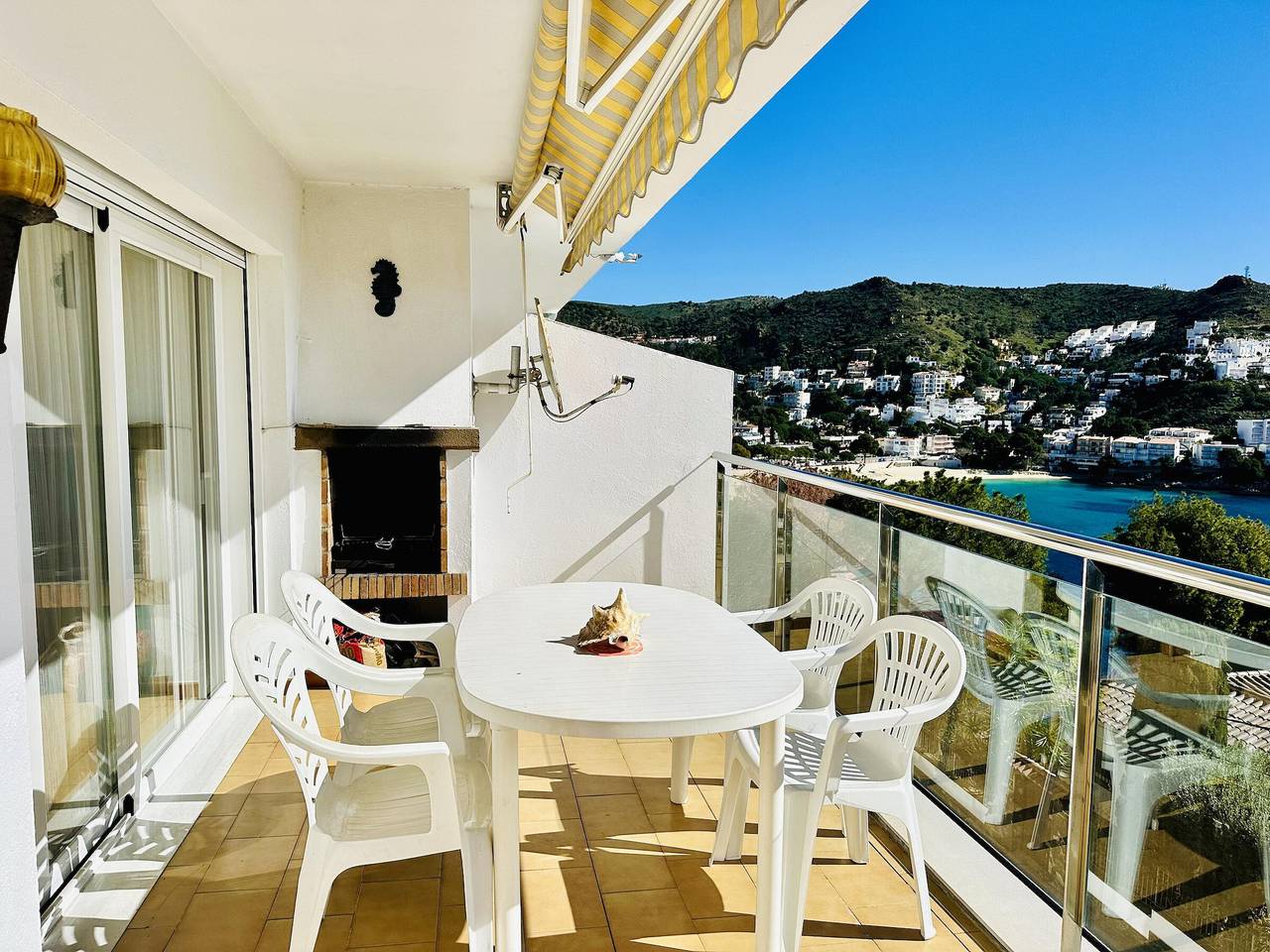 Appartement entier, Appartement Terrasse pour 2 à Roses in Canyelles Petites, Roses