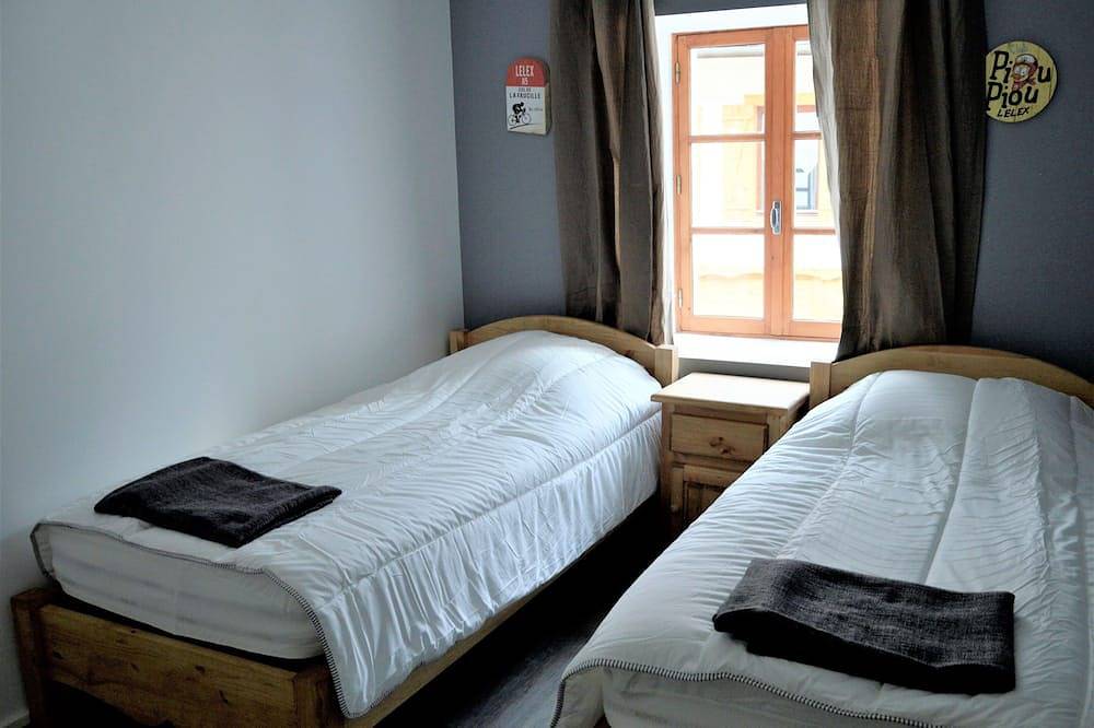 Geheel appartement, Comfortabel appartement (75m2 - 2 slaapkamers) aan de voet van de hellingen - 40 km van Genève in Lélex, Parc naturel régional du Haut-Jura