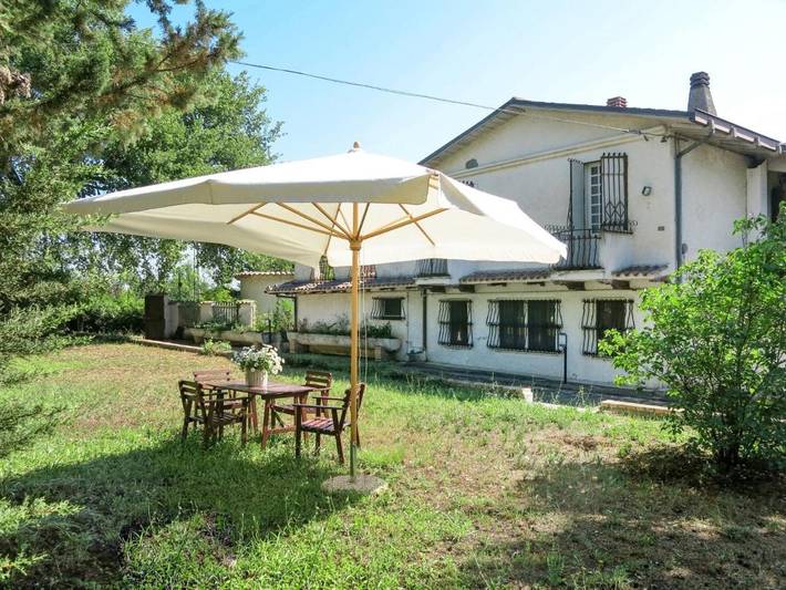Location de vacances pour 6 personnes, avec Jacuzzi ainsi que Terrasse et Jardin à Rosciano