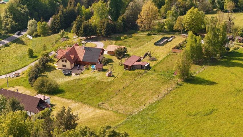 Apartament wakacyjny dla 5 osób, z ogród i widok w Trutnov