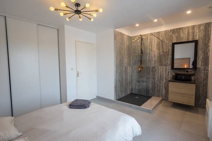 Gîte pour 6 personnes, avec piscine à Le Crès - 3