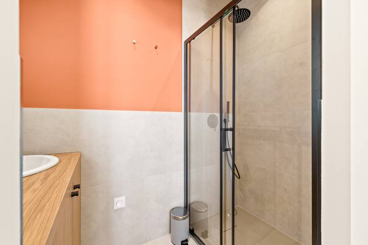 Apartamento entero, 625 Liberation - Lot 4 in Saint-Laurent-du-Var, Costa mediterránea (Francia)