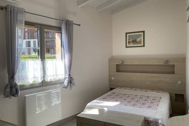 Entire apartment, Appartement Alliant Confort et Charme au Coeur du Village de Lanslevillard in Lanslevillard, Massif de la Vanoise