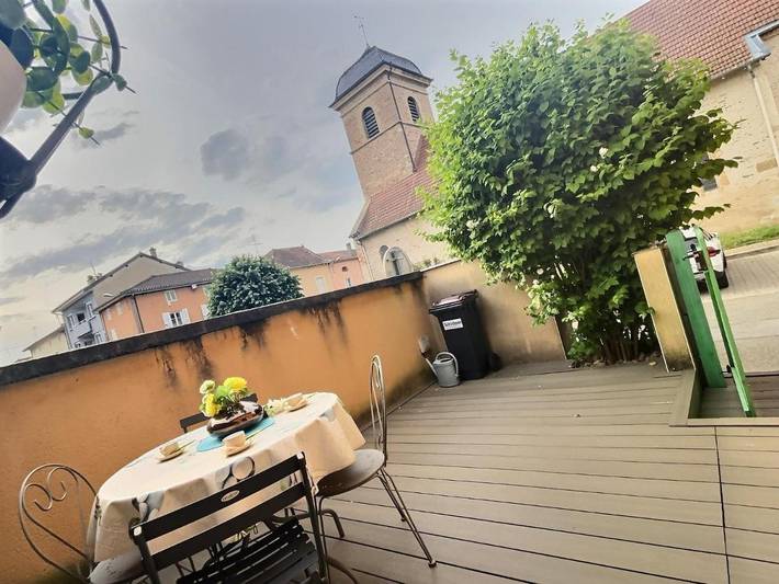 Gîte pour 4 personnes, avec terrasse à Vonnas - 3