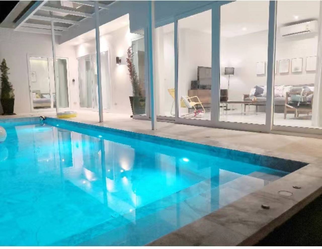 Poolvilla mit Bergblick in Kamala in Kamala