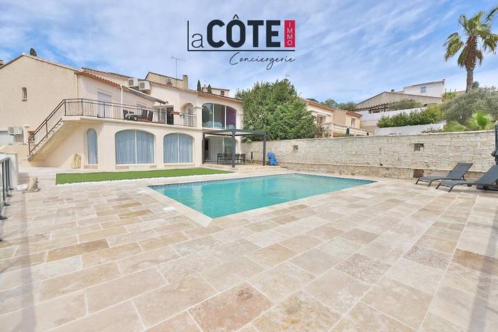 Villa pour 11 personnes, avec piscine ainsi que vue et jardin à Sausset-les-Pins