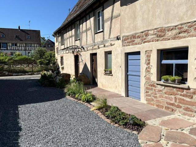 Location de vacances pour 4 personnes, avec Terrasse et Jardin ainsi que Sauna et Vue à Weinbourg