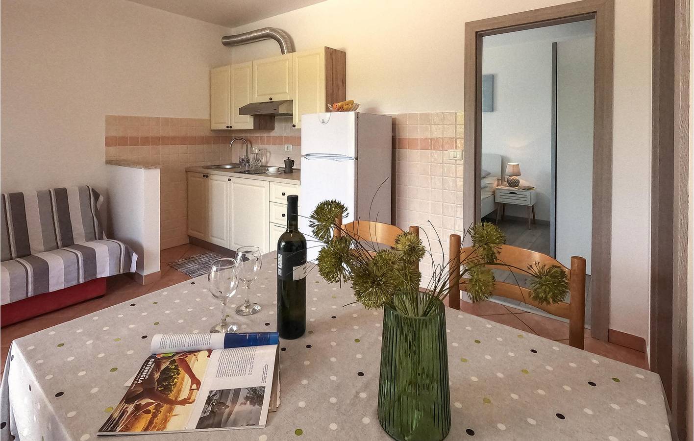 Ganze Ferienwohnung, Ferienwohnung für 4 Personen mit Terrasse in Lovrecica, Umag und Umgebung