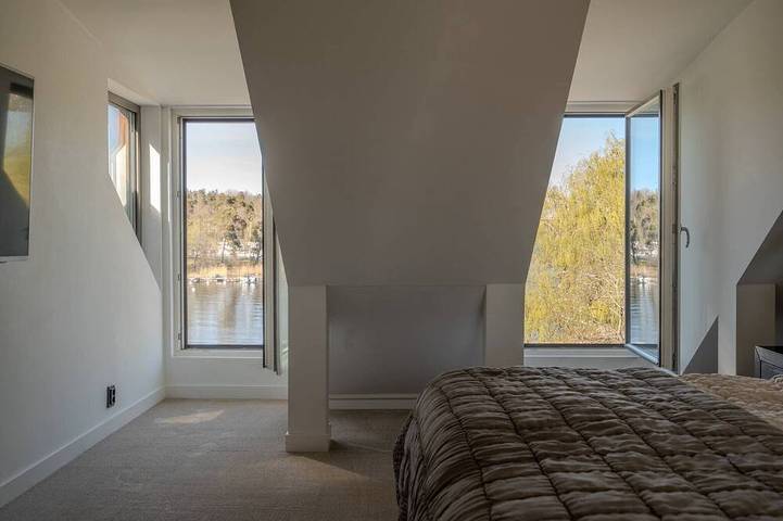 Exclusive Beachfront Villa in Nacka, Schwedische Ostsee