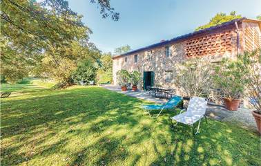 Cottage pour 4 personnes, avec terrasse à Capannori