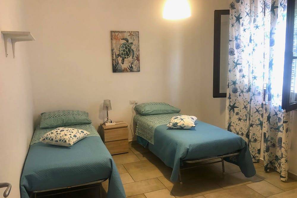 Cilento - Castellabate/Southern Italy, holiday home approx. 5 minutes from the beach in Castellabate, Cilento Coast
