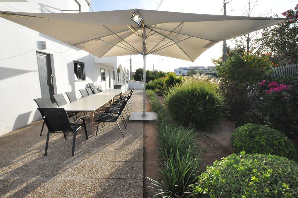 Haus mit 9 Schlafzimmern, 9 Bädern, Klimaanlage, beheiztem Pool auf Anfrage, gim. in Silves, Faro Distrikt