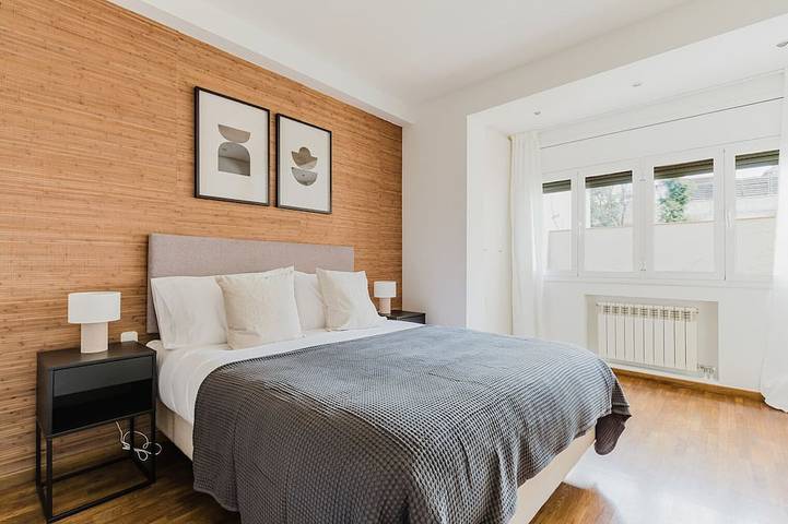 Ferienhaus für 8 Personen, mit Balkon in Barcelona - 2