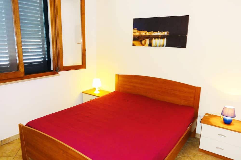 Ganze Wohnung, Second floor at 300mt. sand from 4 places in Lido Marini, Golf von Tarent