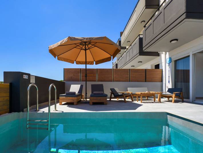 Ferienhaus für 8 Personen, mit Pool und Terrasse in Rhodos Stadt - 2