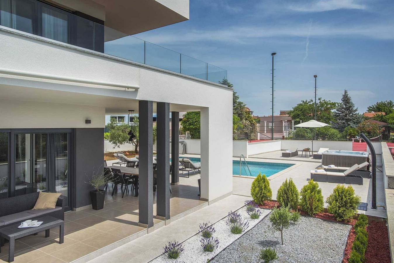 Villa Graziosa with Pool in Pula-Medulin, Pula