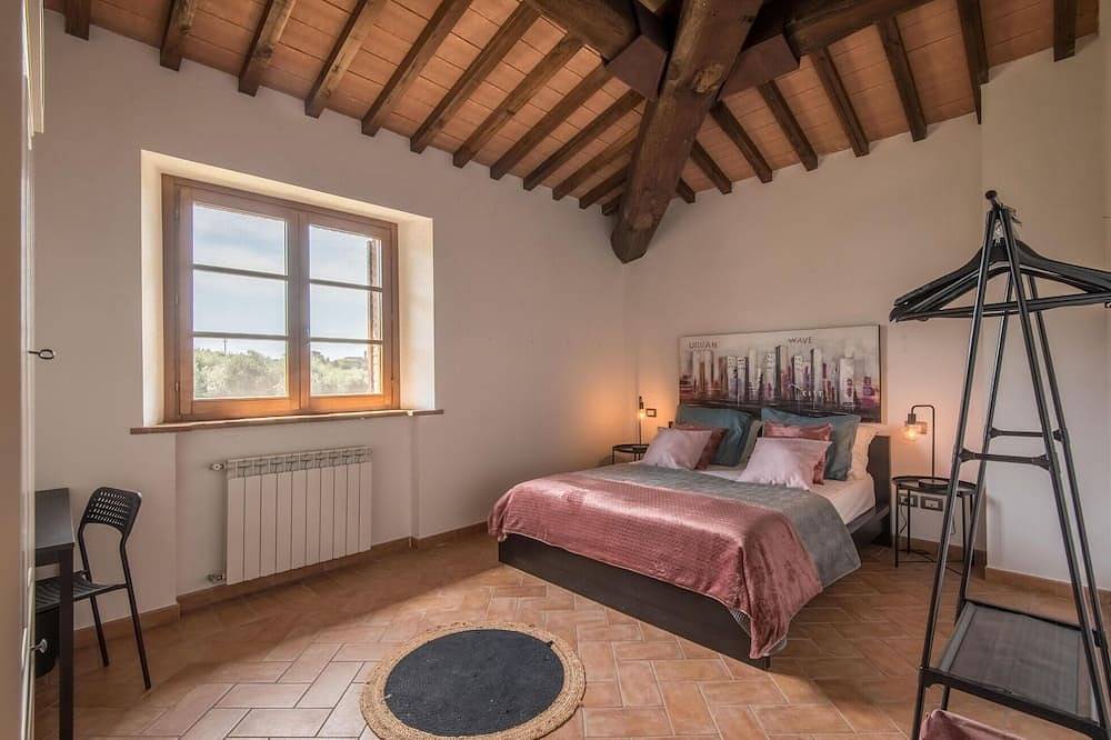 Geheel appartement, Gezellig appartement met 2 slaapkamers. in Trequanda, Provincie Siena