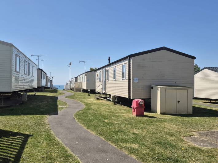 Caravan for 8 people in Sussex