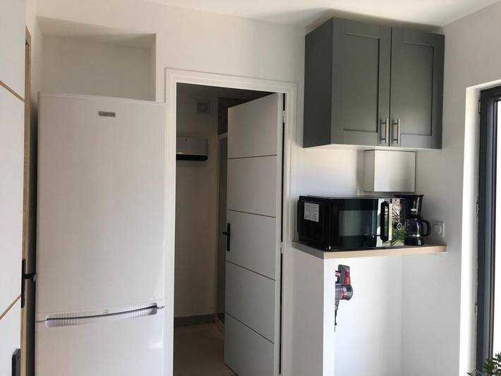 Gîte pour 2 personnes, avec vue ainsi que terrasse et jardin à Tourouzelle - 4