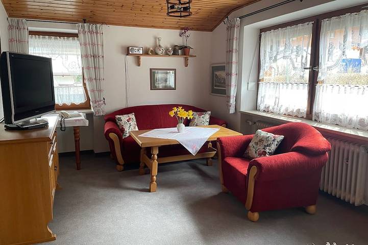Ferienwohnung für 4 Personen, mit Balkon und Garten