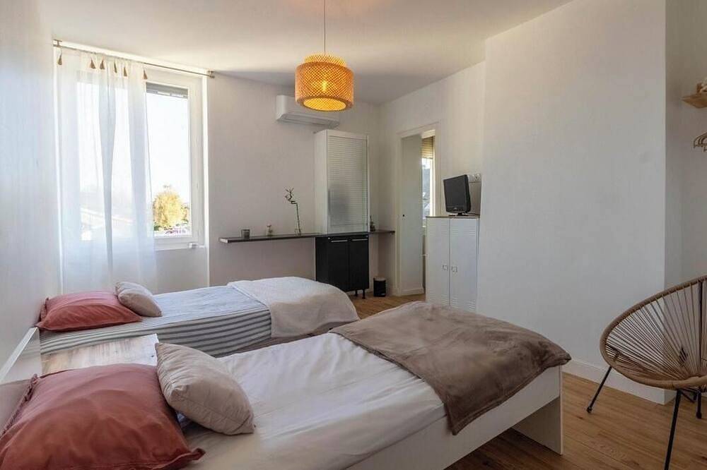 A getaway at the foot of the Pyrenees House near Lourdes Pets welcome in Juillan, Altos Pirineos