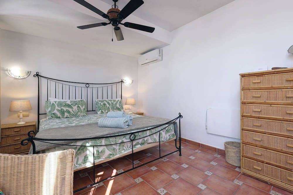 Traditional Andalusian 3 Bed Villa with Private Pool in Torreblanca (Fuengirola), Fuengirola