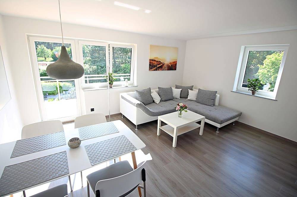 Ganze Wohnung, 3-zimmer Apartment mit Balkon Apartment Nr. 2 in Herzogenaurach, Franken