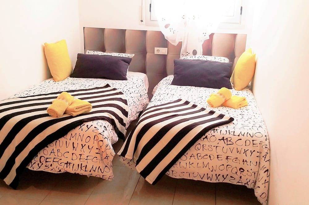 Ganze Wohnung, \"Alexandra´s Beach-Port\" Apartment, beach, balcony, Aa in Badalona, Barcelonès
