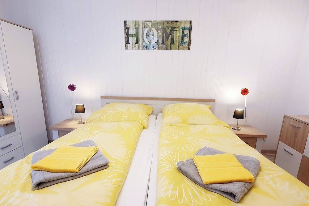 Ganze Wohnung, Green Escape Ferienwohnung in ruhiger Lage ideal für Paare nahe Pückler Park in Bad Muskau, Oberlausitz-Niederschlesien