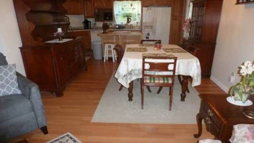 Vacation rental for 4 people, with terrace and yard in Lexington