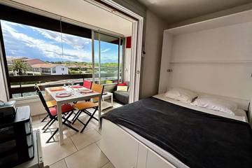 Gîte pour 4 personnes, avec piscine dans Plage du pont tournant