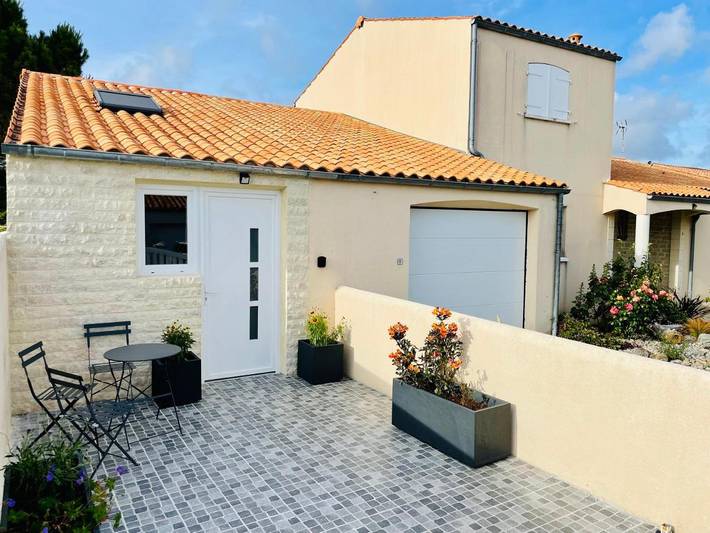 Gîte pour 2 personnes, avec terrasse à Saint-Rogatien